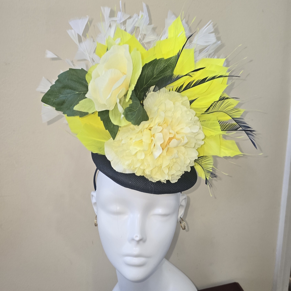 Women’s Yellow Floral Fascinator Hat - Unbranded